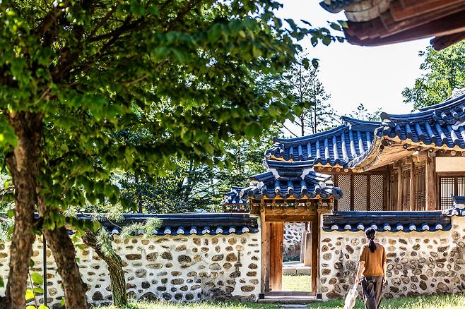 지난 6월에 일반 개방을 시작한 '남양주 궁집'도 조용히 산책하기에 좋다. 궁집은 영조의 막내 딸 화길옹주의 집으로 안채와 사랑채 등을 둘러볼 수 있다. / 이신영 영상미디어 기자