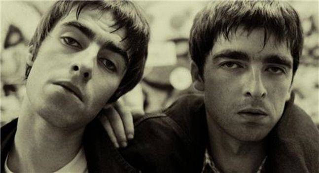 오아시스의 두 악동, 리엄 갤러거(왼쪽)와 노엘 갤러거 형제. ⓒ찬란