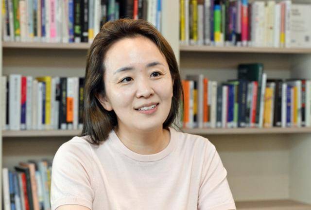 호영성 대학내일20대연구소 소장이 10일 서울 마포구 연구소에서 한국일보와 인터뷰하고 있다. 홍인기 기자