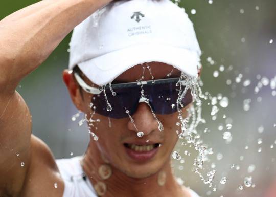 역주하는 최병광. 사진(도쿄 로이터=연합뉴스)