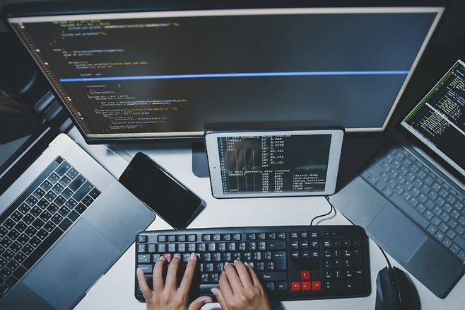 중국에만 '9·9·6'(오전 9시부터 오후 9시까지, 주 6일 근무)과 같은 극한 문화가 있는 것이 아니다. 미국 실리콘밸리 스타트업씬에선 일주일 내내 일하는 경우가 허다하다. 사진은 기사 내용과 관계 없음. /사진=게티이미지뱅크