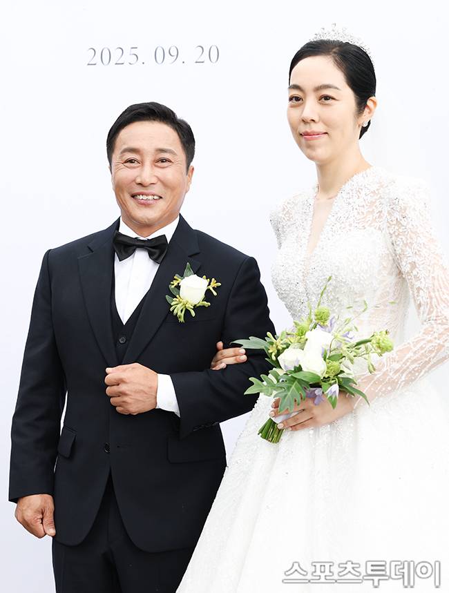 김병만 현은재 부부 / 사진=팽현준 기자