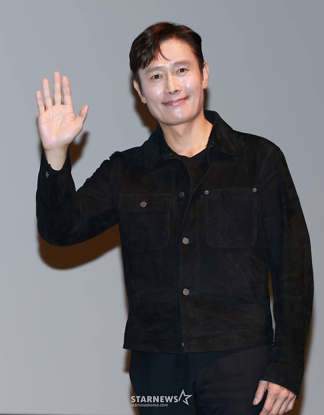 (부산=뉴스1) 권현진 기자 = 배우 이병헌이 19일 오후 부산 해운대구 동서대학교 소향씨어터 신한카드홀에서 열린 제30회 부산국제영화제(BIFF) 액터스 하우스 행사에 참석해 포즈를 취하고 있다. 2025.9.19/뉴스1  Copyright (C) 뉴스1. All rights reserved. 무단 전재 및 재배포,  AI학습 이용 금지. /사진=(부산=뉴스1) 권현진 기자