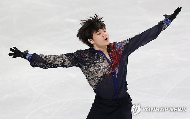 김현겸 '두 손 펼치고' [연합뉴스 자료사진]