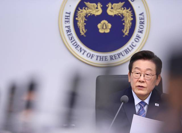 이재명 대통령이 지난 9월 18일 서울 용산 대통령실에서 열린 제11차 수석·보좌관회의에서 발언하고 있다.<연합뉴스 사진>