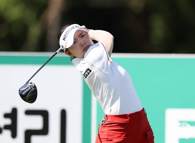 21일 인천 베어즈베스트 청라CC에서 열린 하나금융그룹 챔피언십 FR 6번홀에서 이다연이 티샷을 하고 있다. KLPGA 제공