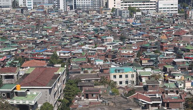6·27 대책 이후 이주비 대출 승계가 불가능해진 서울 동작구 노량진뉴타운의 전경. [매경DB]