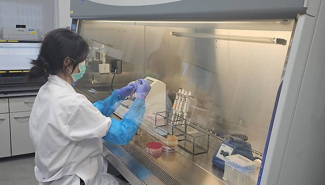식중독 검사 모습.[대구시 제공]