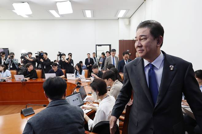 김병기 더불어민주당 원내대표가 21일 국회에서 열린 취임 100일 기자간담회에 참석하고 있다. [연합]