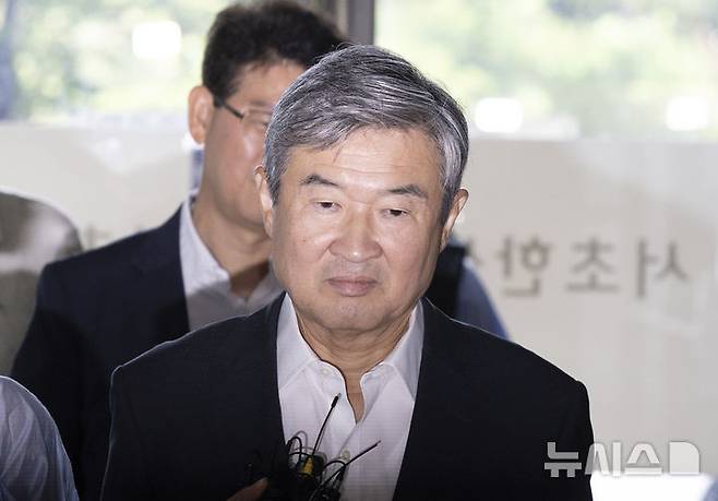 [서울=뉴시스] 김근수 기자 = 조태용 전 국가정보원장이 20일 서울 서초구 순직해병 특검팀(이명현 특별검사) 사무실에 조사를 받기위해 출석하고 있다. 2025.08.20. ks@newsis.com