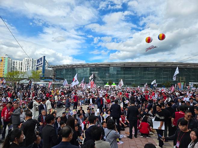 국민의힘 동대구역 앞 장외 집회 모습. 독자 제공