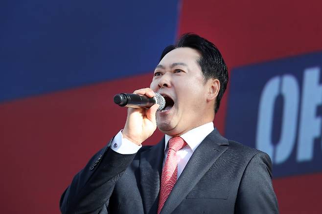 국민의힘 장동혁 대표가 21일 대구 동구 동대구역 광장에서 열린 '야당탄압·독재정치 국민 규탄대회'에서 발언하고 있다. 연합뉴스