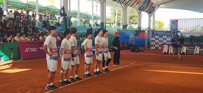 결승에서 패한 남자 대표팀 선수들. [대한소프트테니스협회 제공. 재판매 및 DB 금지]
