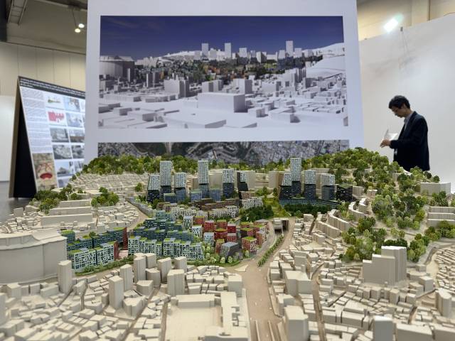 지난 17~21일 벡스코에서 열린 ‘2025 부산국제건축제’ OMA 특별전 모습. 김은영 기자 key66@