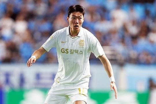 FC 서울에서 마지막 경기를 마친 황의조(사진=한국프로축구연맹)