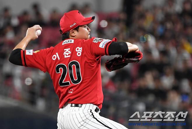 23일 광주 기아챔피언스필드에서 열린 KIA 타이거즈와 LG 트윈스의 경기. KIA 이준영이 역투하고 있다. 광주=박재만 기자 pjm@sportschosun.com/2025.08.23/