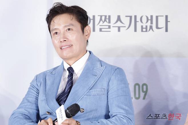 영화 '어쩔수가 없다' 제작보고회에 참석한 배우 이병헌. 25.8.19 ⓒ이혜영 기자 lhy@hankooki.com