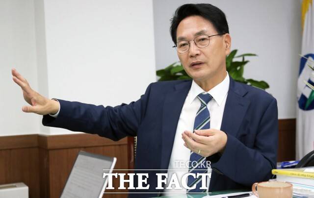 심덕섭 고창군수가 장애인의 사회 참여 기회를 확대하고 삶의 질을 높이기 위해 다채로운 노력을 기울이며 포용적인 지역 사회 조성에 앞장서고 있다. /고창군