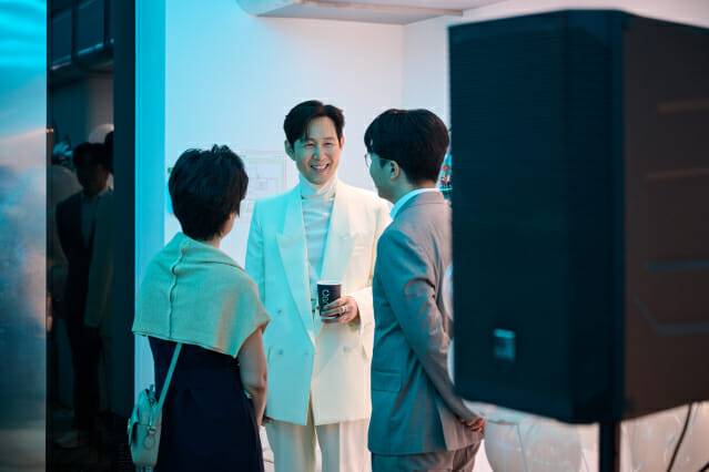 배우 겸 감독 이정재. 퍼플렉시티는 그의 아티스트컴퍼니와 파트너십을 맺고 기술과 엔터테인먼트를 잇는 협력을 모색하고 있다. (사진=퍼플렉시티)