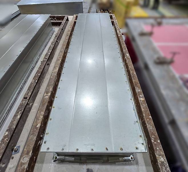 국일인토트는 자체 개발한 '사각형 AD 슬리브'가 최근 건축자재시험연구원(AMI) KS 내화시험에서 2시간 차열성능 합격판정을 받았다고 밝혔다. 국일인토트 제공