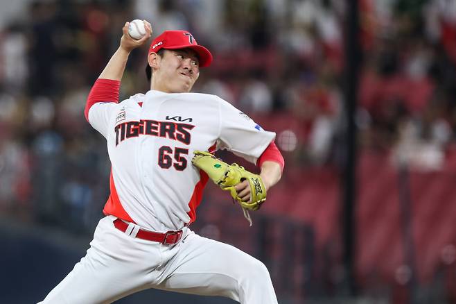 KIA 불펜의 '믿을맨'으로 거듭난 성영탁의 투구 모습. KIA 제공