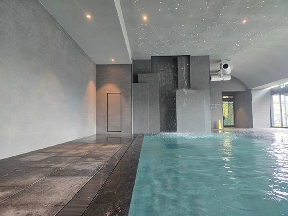 소노캄 경주 웰니스 풀앤스파 실내풀장. [사진=소노인터내셔널]