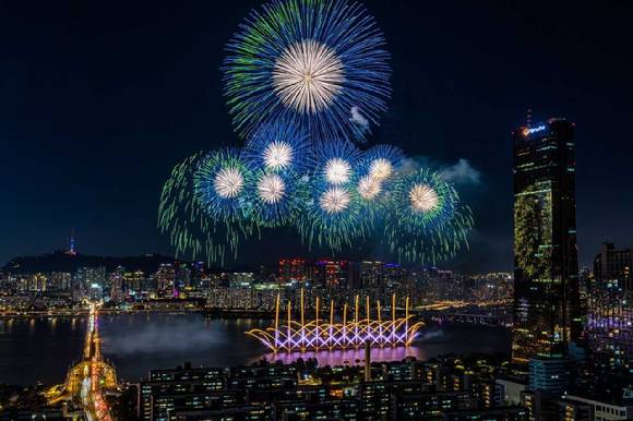 서울세계불꽃축제 전경[사진=한화]