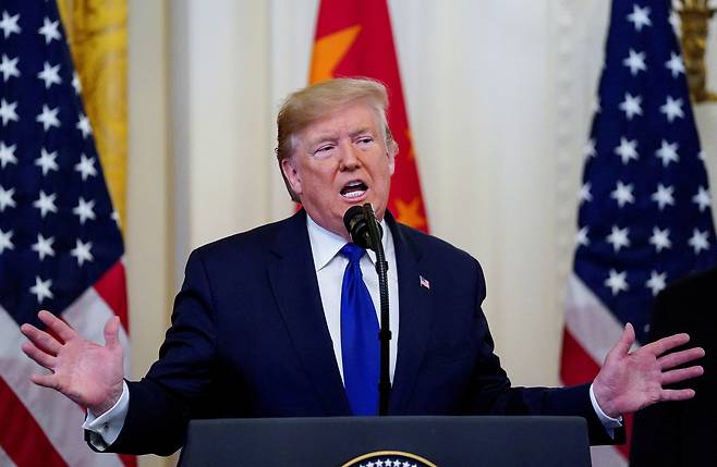 도널드 트럼프 미국 대통령이 지난 2020년 1월 미국 워싱턴 백악관 이스트룸에서 미중 무역 협정의 ‘1단계’ 서명에 앞서 연설하고 있다. [로이터]