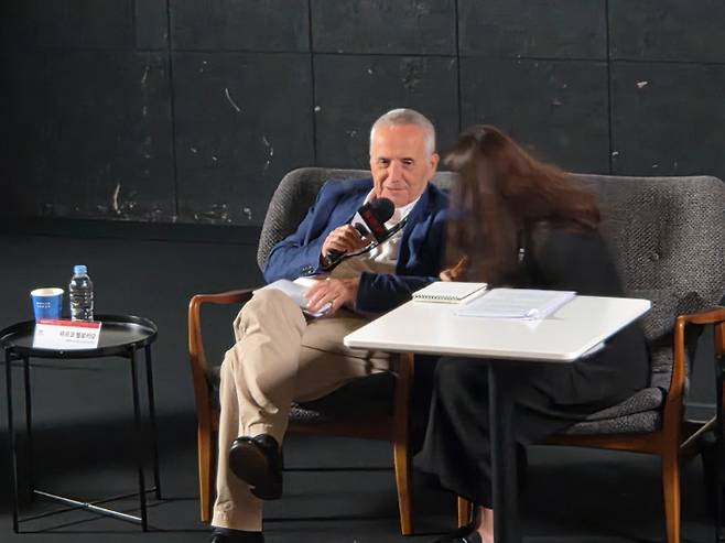 21일 오후 부산 해운대구 동서대학교-경남정보대학교 센텀캠퍼스 지하 1층 민석소극장에서 열린 '마스터 클래스: 마르코 벨로키오, 주먹의 영화'에 참석한 이탈리아를 대표하는 세계적인 거장 마르코 벨로키오 감독. 최영주 기자