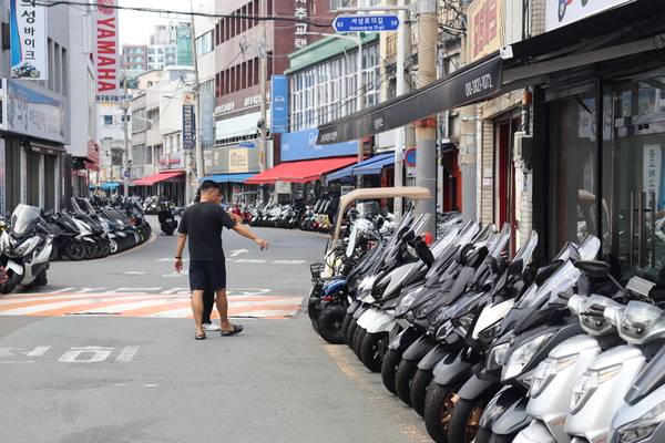 대구시 중구 인교동 오토바이 특화거리. /조재영 기자