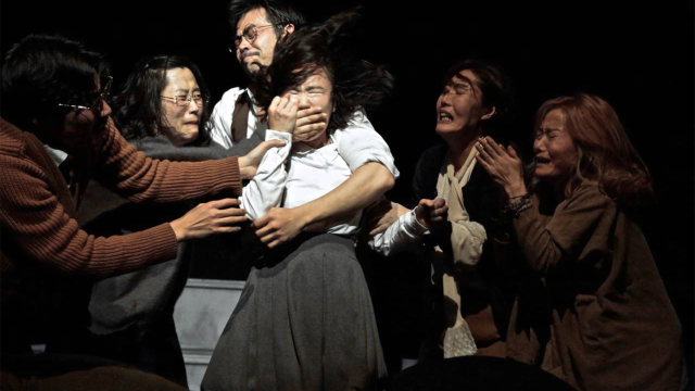 부산국제공연예술마켓의 '비팜 쇼케이스'로 만날 수 있는 '극단 배우, 관객 그리고 공간'의 작품 '안네 프랑크'. 비팜 제공