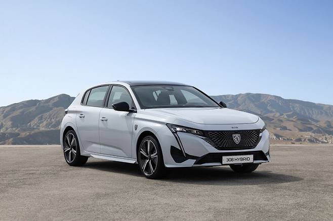 푸조 308 스마트 하이브리드. /푸조 제공