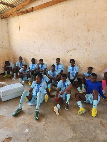 치주물루유나이티드 선수단의 원정 모습. 창박골 본인 제공