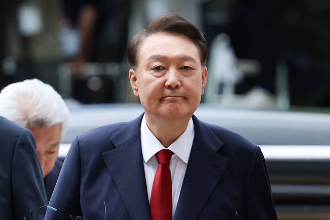 윤석열 전 대통령이 지난 7월 9일 서울 서초구 서울중앙지법에서 열린 영장실질심사에 출석하고 있다. 연합뉴스