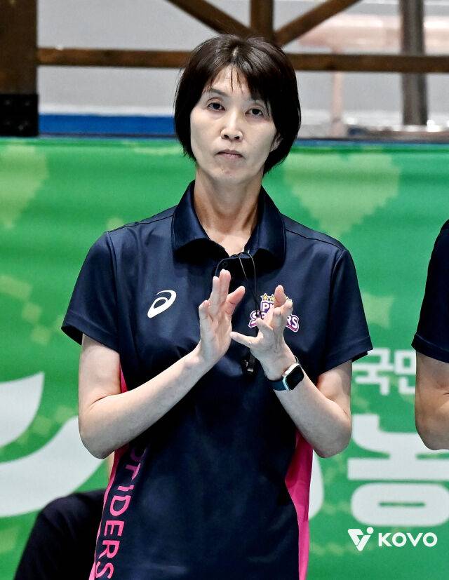 흥국생명 요시하라 감독./KOVO