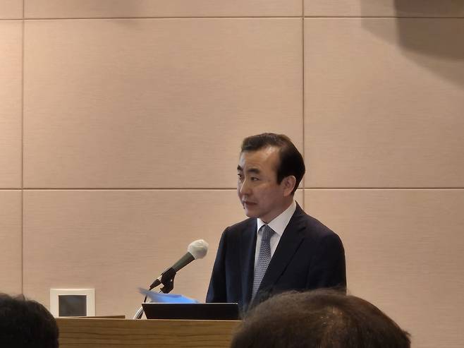 22일 오후 금융감독원이 개최한 국제회계기준(IFRS17) 계리감독 선진화 세미나에서 이세훈 금융감독원 수석부원장이 환영사를 하고 있다. [박성준 기자]