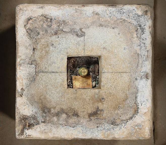 사리장엄 최초 노출 상태