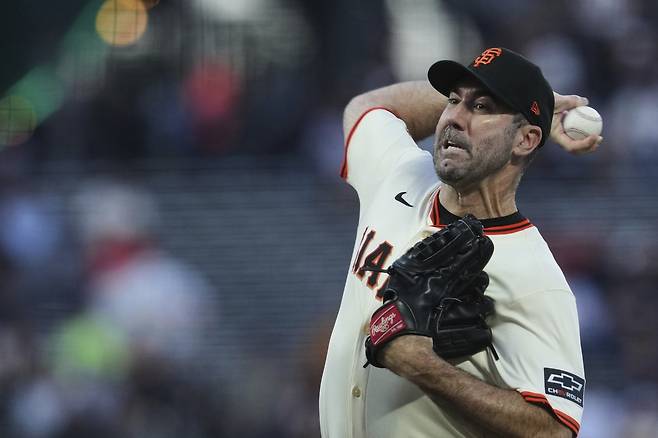 샌프란시스코 저스틴 벌랜더가 23일(한국시간) 오라클파크에서 열린 세인트루이스전에 선발등판해 역투하고 있다. 샌프란시스코(미 캘리포니아주)｜AP뉴시스