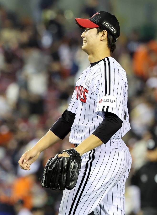 LG 김영우는 프로 첫 시즌부터 위력적인 투구를 이어가며 순수 신인 중에서 가장 뛰어난 기량을 보여주고 있다.｜뉴시스