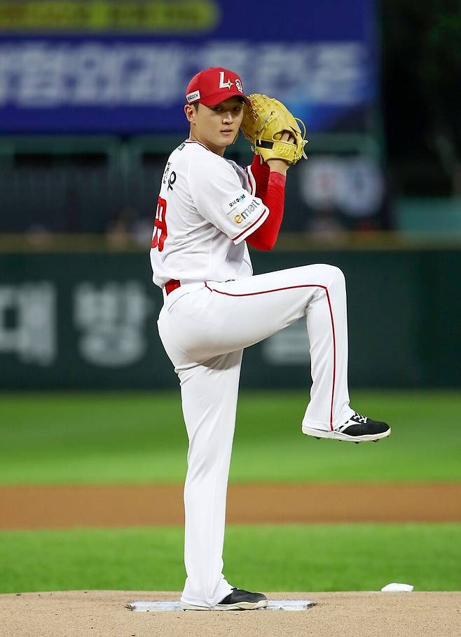 ▲ 김건우는 최근 2군에서 키킹 동작에 손을 댔고, KIA는 낯선 폼에 적응하지 못하며 무너졌다 ⓒSSG랜더스