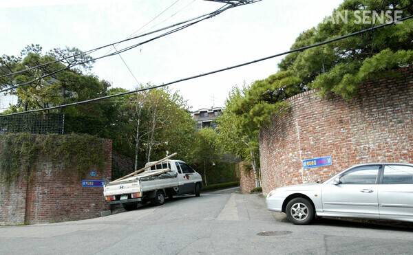 정용진 회장이 한남동에 새 집을 짓기 전의 단독주택. 사진=일요신문DB