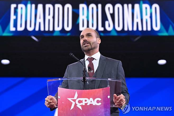 지난 2월 미국 보수파 정치 행사에 참석해 연설하는 에두아르두 보우소나루 [AFP 연합뉴스 자료사진. 재판매 및 DB 금지]