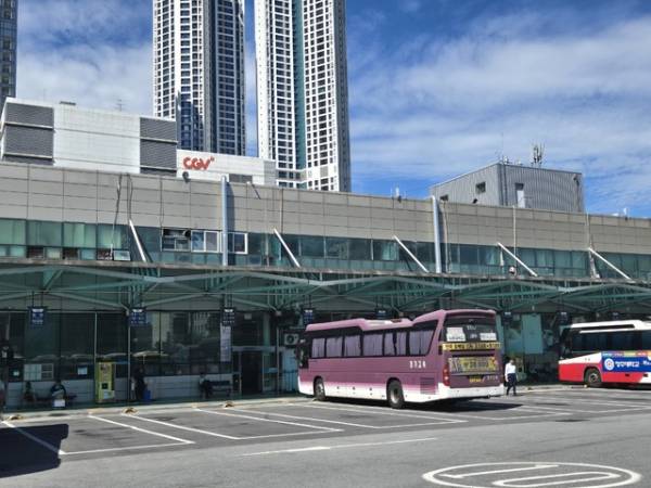 청주시외버스터미널 승하차장 모습./이형모 선임기자