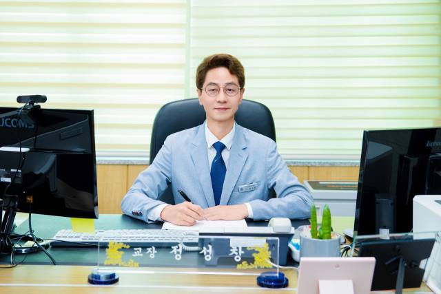 정성창 구미전자공고 교장