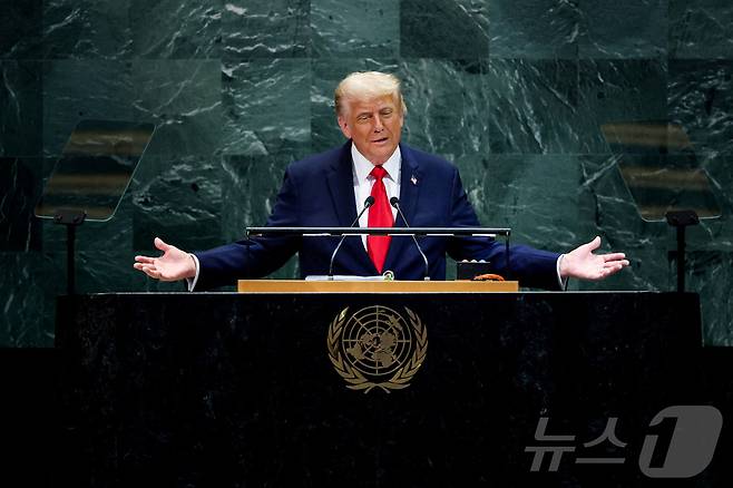 도널드 트럼프 미국 대통령이 23일(현지시간) 미국 뉴욕 유엔 본부에서 열린 제80차 유엔 총회에서 연설하고 있다. ⓒ 로이터=뉴스1 ⓒ News1 황기선 기자