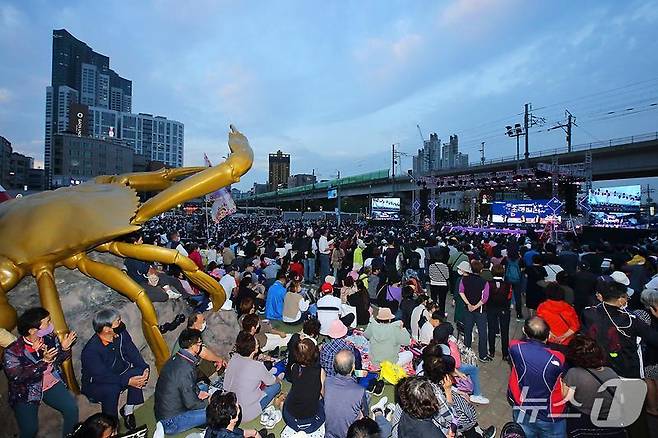 지난해 소래포구축제 당시 모습(인천 남동구 제공.재판매 및 DB금지)