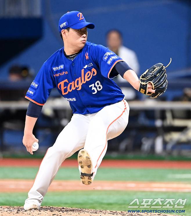 28일 고척스카이돔에서 열린 한화와 키움의 경기, 역투하는 한화 김종수. 고척=허상욱 기자wook@sportschosun.com/2025.08.28/