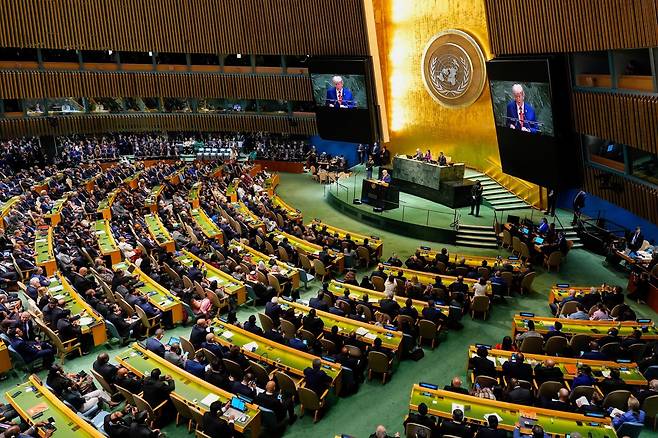 23일(현지 시각) 도널드 트럼프 미국 대통령이 유엔 본부에서 열린 제80차 유엔 총회에서 연설하고 있다. AP뉴시스