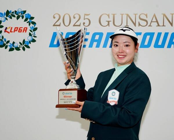 2025년 한국여자프로골프(KLPGA) 2부인 KLPGA 2025 군산 드림투어 16차전 우승을 차지한 콘 아야나(일본). 사진제공=KLPGA