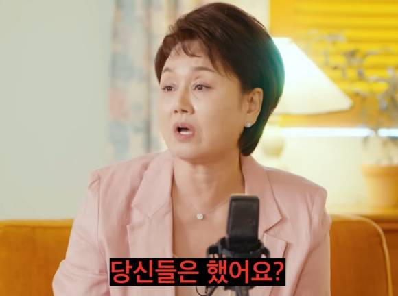 이경실이 연예인이 적게 기부했다고 비판하는 사람들을 지적했다. [사진=유튜브 '롤링썬더' 캡쳐]